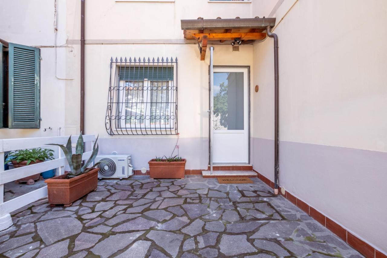 Smart Family In Pisa Exterior foto